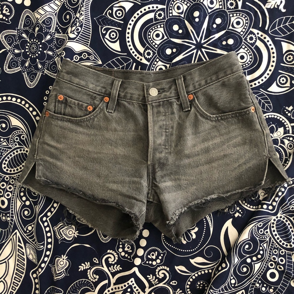 Levi's 501 grey shorts. High waisted. Size 24.